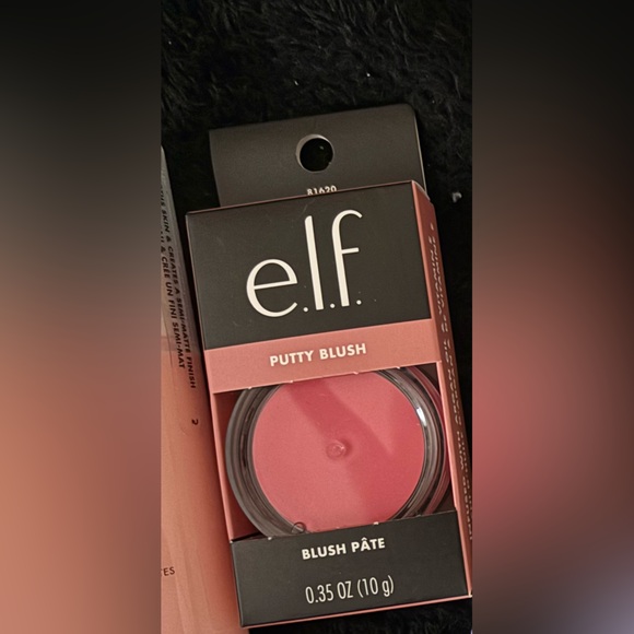 ELF Makeup Bundle - Face Essentials ON SALE! - Picture 5 of 6